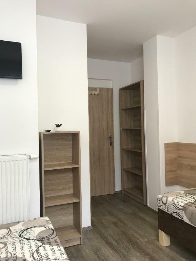 Penzion A Autokemp Wolf Česká Skalice Dış mekan fotoğraf